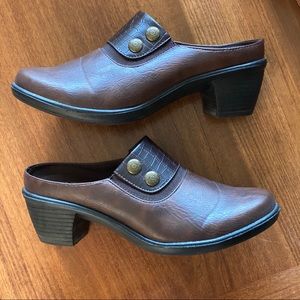 Easy Street Brown Slip On Mule Clog